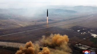 Korsel, AS, dan Jepang Gelar Latihan Militer Usai Peluncuran Rudal Balistik Korea Utara