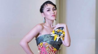 Ayu Ting Ting Berniat Cari Jodoh Lewat Aplikasi Kencan Online