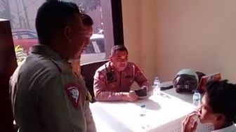 Bocah SMP yang Ngamuk karena Tak Pakai Helm Masih Tetap Ngeyel dan Nantang Saat Berada di Kantor Polisi