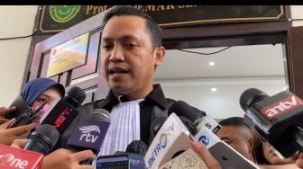 Saksi Ahli Bongkar Tak Ada Jejak DNA Ferdy Sambo Di Senjata HS, Pengacara Brigadir J: Sesuai Fakta Pakai Sarung Tangan