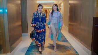 Jelang Menikah dengan Kaesang, Ini Potret Kedekatan Erina Gudono Nonton Fashion Show Bareng Kahiyang Ayu