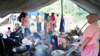 Relawan Mak Ganjar Bangun Dapur Umum, Bagikan Bantuan untuk Korban Gempa Cianjur