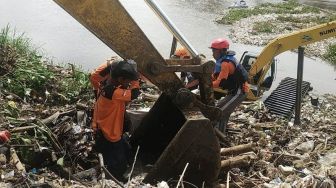 Pria 57 Tahun Hanyut Terseret Arus Sungai Brantas di Malang Ditemukan Tewas