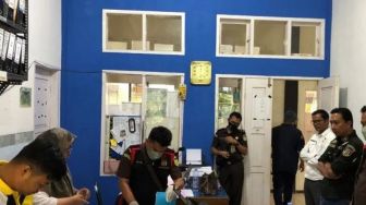 Dugaan Korupsi Pembangunan Sentra Kopi, Kejari Geledah Kantor Disperindag Solok Selatan