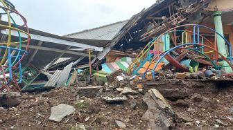 Bangunan dan Rumah Luluh Lantak, Begini Kondisi Rumah Warga Terdampak Gempa Cianjur