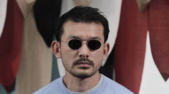 Anaknya Sudah Gemar Baca Buku Politik dan Ekonomi di Usia 8 Tahun, Rio Dewanto: Gue Juga Bingung
