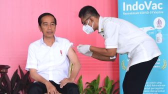 Presiden Jokowi Berikan Contoh Bersedia Menerima Vaksin Booster Kedua