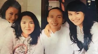 Saat Kecil Wajahnya Mirip dengan Bilqis, Intip 10 Foto Lawas Ayu Ting Ting dan Keluarga