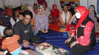 Wali Kota Bandar Lampung Eva Dwiana ke Cianjur, Serahkan Rp500 Juta 
