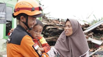 Sejak Hari Pertama Bencana Gempa Cianjur, Tim RDK Dompet Dhuafa Terus Lakukan Aksi Layanan Kesehatan