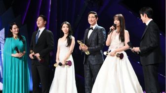 Daftar Pemenang Blue Dragon Film Award Ke-43, Decision to Leave Borong Piala!