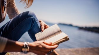5 Tips Memahami Isi Bacaan Buku dengan Cepat, Wajib Kamu Terapkan!