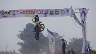 Sirkuit Motor Cross Sewan Dinilai Angkat Perekonomian Masyarakat