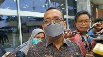 Ini Jawaban Istana Usai Diminta PDIP Tidak Bersikap 'Asal Bapak Senang' ke Jokowi