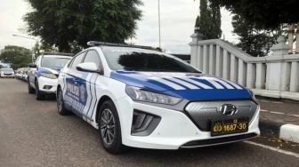 Dua Unit Mobil Patwal Bertenaga Listrik dari KTT G20 Dihibahkan kepada Polresta Surakarta