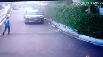 Rekaman CCTV Ferdy Sambo Tiba di Duren Tiga Diputar di Sidang, Brigadir Yosua Masih Hidup
