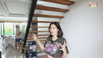 Sempat Kelilit Utang, Intip Rumah Baru Jessica Iskandar yang Ternyata Mewah dan Penuh Perabot Mahal