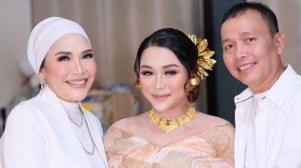 Akui Kecolongan soal Baby Zoltan, Ibu Ayu Ting Ting Kasih Peringatan untuk Dokter Anak