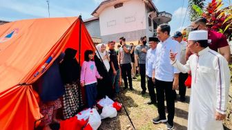 Kamis Besok, Jokowi Pastikan Bantuan Rp50 Juta Cair Bagi Korban Gempa Cianjur