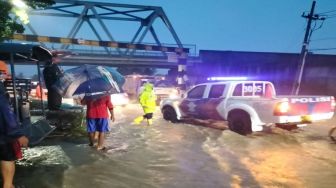 Jalan Nasional Yogyakarta-Purworejo Tergenang Banjir, Kepolisian Sektor Temon Lakukan Rekayasa Lalu-Lintas