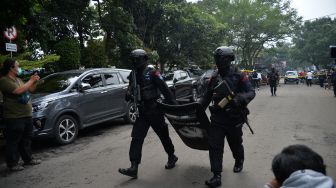 Bukan Hanya Satu, Ternyata Pelaku Bom Bunuh Diri Simpan Peledak Lain di Area Polsek Astanaanyar Bandung