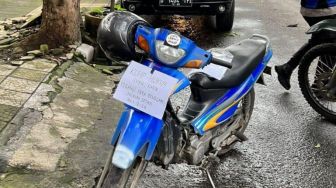 Ada Tulisan 'KUHP Hukum Kafir' Diduga Ditempel Pelaku di Motor Sebelum Ledakan Diri di Polsek Astanaanyar Bandung