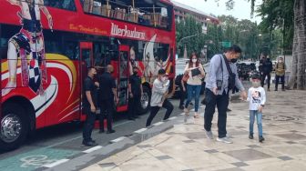 Keseruan Iriana Jokowi dan Keluarga Keliling Kota Solo Naik Bus Tingkat Werkudara