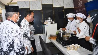 Tunjukan Skil, Presiden Jokowi Apresiasi Kreativitas Siswa SMK PGRI 1 dan SMK PGRI 2 Kudus