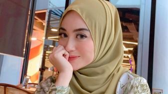 Belum Sehari Hijrah, Nabilah eks JKT48 Dibayar Mahal Buat Lepas Hijab