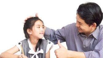 4 Tips Meningkatkan Kepercayaan Diri Anak, Berikan Motivasi!