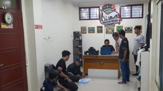 Sepetak Ruangan Memupuk Mimpi untuk Sepak Bola Kota Bekasi