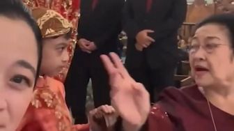 Hadir di Pernikahan Kaesang, Megawati Ajak Jan Ethes Tanding Basket: Bilang Sama Mbah Jokowi