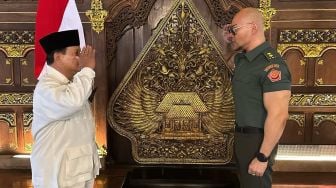 Deddy Corbuzier Ngaku Gak Bakal Ambil Gaji dan Tunjangan Militer Tituler, Duit dari Podcast Cukup?