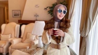 Intip 4 OOTD Stylish dan Berhijab Ala Princess Syahrini