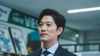 6 Potret Park Hee Soon di Drama Trolley, Gayanya Bikin Penasaran Penggila Drakor