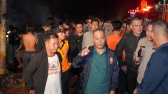 Pj Bupati Apriyadi Turun ke Lokasi Kebakaran di Talang Leban