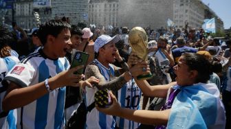 Euforia Ribuan Suporter di Buenos Aires Usai Argentina Juara Piala Dunia 2022