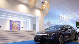 Best 5 Oto: Pameran Mercedes-EQ SPACE, AC Mobil Nyaman saat Libur Nataru, Bintang Korea Mengemudi saat Mabuk