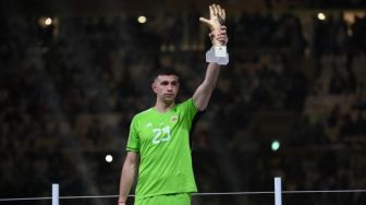 Selebrasi Vulgar Bikin Malu Aston Villa di Pentas Piala Dunia 2022, Emiliano Martinez Bakal Ditegur Unai Emery