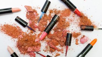 Heboh Adegan Sinetron Tukang Makeup Keliling, Auto Dirujak Warganet Gegara Diluar Nalar