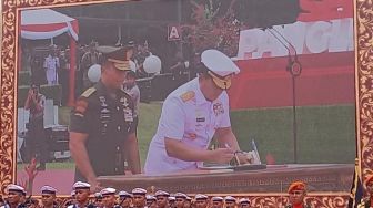 Upacara Serah Terima Jabatan Panglima TNI, Diawali Penyerahan Panji TNI Tri Dharma Eka Karma