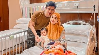 Pola Asuh ke Baby Moana Sering Dikritik, Ria Ricis Curhat Susahnya Jadi Ibu