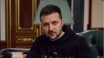 Zelensky Setuju Gencatan Senjata 30 Hari, Tapi Minta AS Bujuk Rusia!