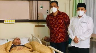 Anak Ungkap Kondisi Mantan Wapres Try Sutrisno Makin Membaik, Irjen Firman: Sudah Gak Diinfus