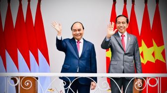 Momen Jokowi Bertemu Presiden Vietnam hingga Menanam Pohon Bersama di Istana Bogor