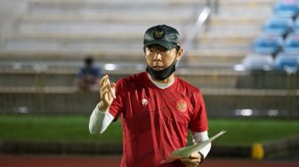 Ekspresi "Tak Bahagia" Shin Tae-yong Jadi Sorotan, Padahal Timnas Indonesia Pesta Gol