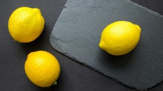 5 Manfaat Tak Terduga Kulit Lemon, Jangan Langsung Dibuang!