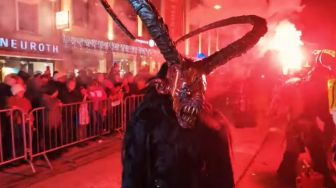 Sisi Gelap Santa Claus, Mengenal Krampus Iblis Kambing Muncul Jelang Natal