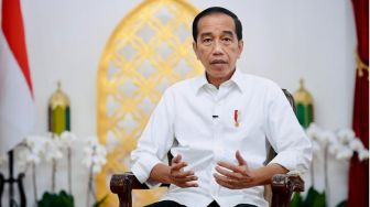 Makjleb! Sindiran Jokowi: Emang Paling Enak Kambinghitamkan Istana!