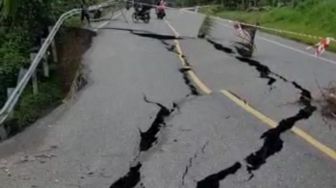 Jalan Elak Lhokseumawe – Aceh Utara Amblas, Warga Diimbau Hati-hati
